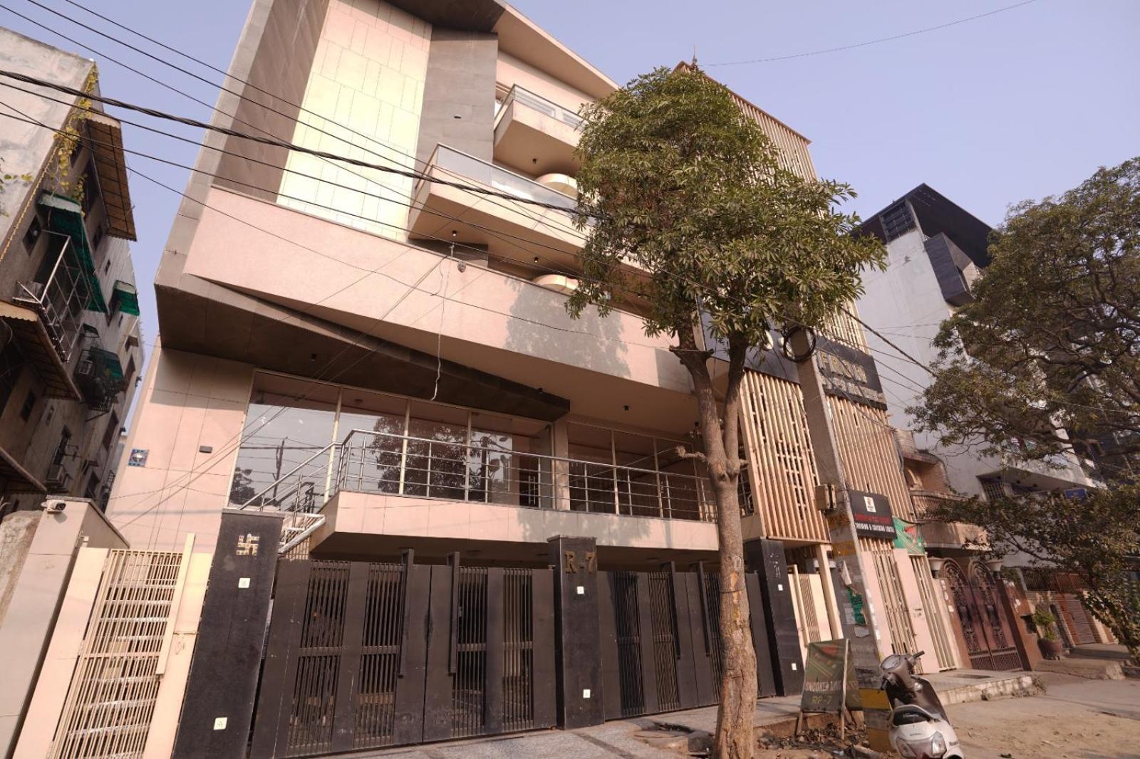 Hotel Leo Saffron - Pitampura 델리 외부 사진