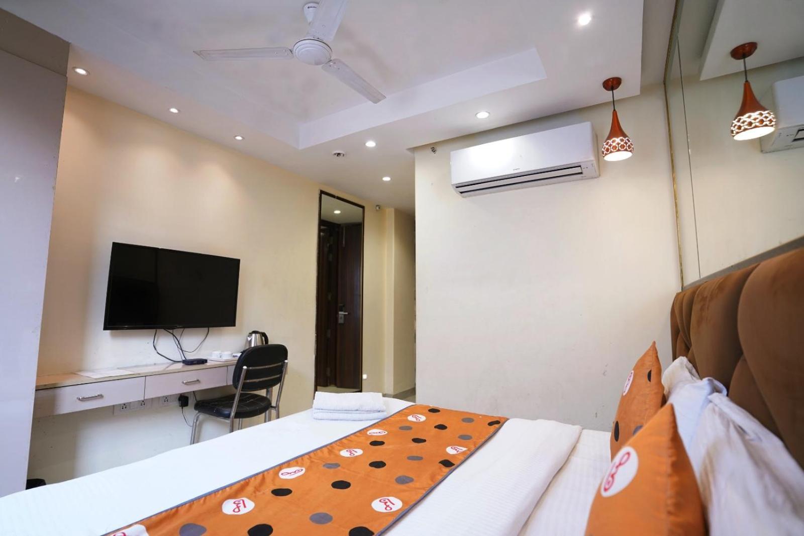 Hotel Leo Saffron - Pitampura 델리 외부 사진