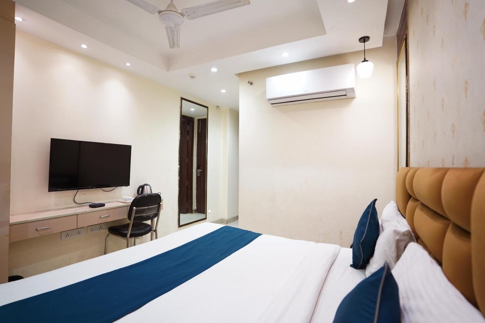 Hotel Leo Saffron - Pitampura 델리 외부 사진