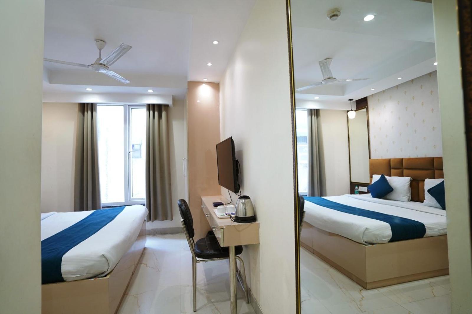 Hotel Leo Saffron - Pitampura 델리 외부 사진